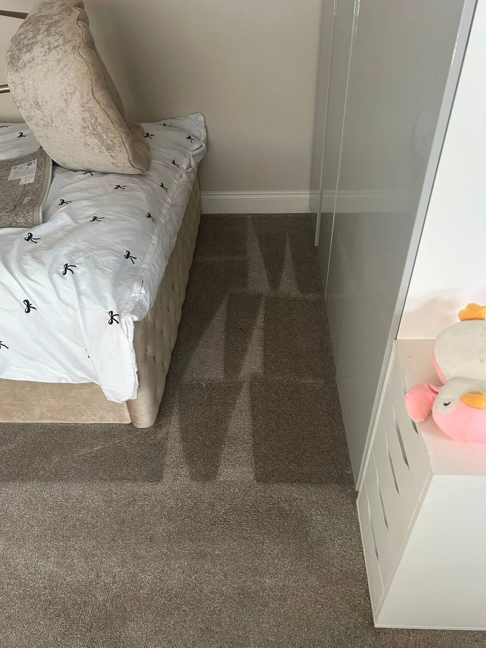 Beige stairs - two-tone finish